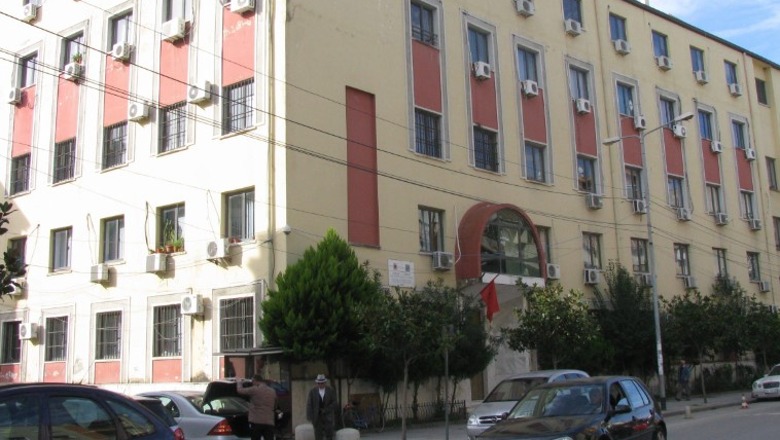 Durrës/ Nën akuzë për pastrim parash, prokuroria dërgon për gjykim 3 persona