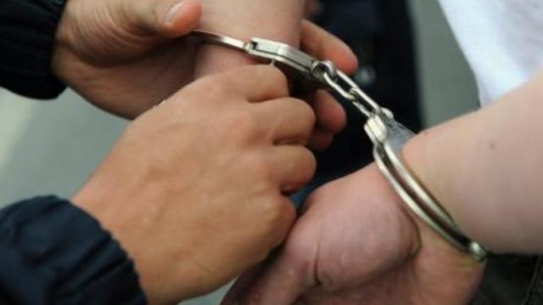 Theu masën e sigurisë “arrest shtëpie”, arrestohet 36-vjeçari në Vlorë
