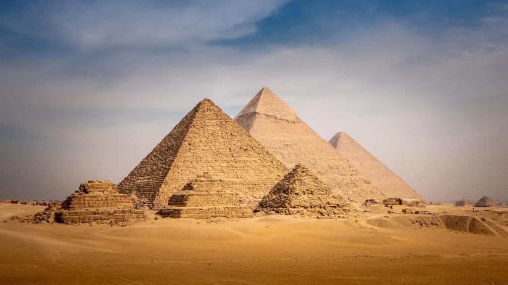 Shkencëtarët mund të kenë zgjidhur misterin e piramidave të Egjiptit