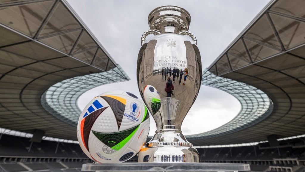 EURO 2024, Komiteti Ekzekutiv i UEFA-s: Skuadrat finaliste mund të grumbullojnë deri në 26 lojtarë