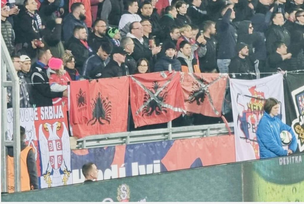 Koret raciste e përdhosja e flamurit shqiptar, FSHF: Notë proteste në UEFA