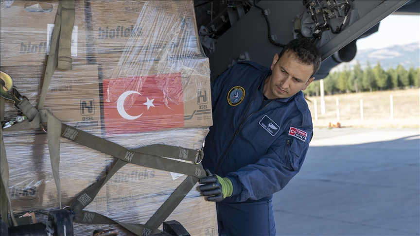 Mbërrin në Egjipt avioni i tretë turk me ndihma për Gazën