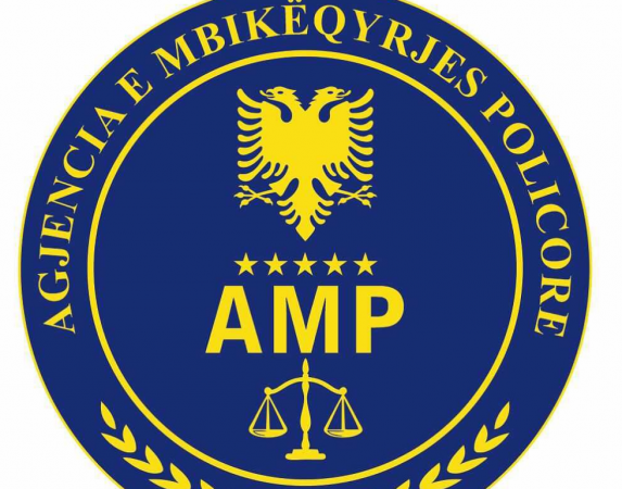 Korrupsion dhe shpërdorim detyre, AMP arreston tre oficerë policie në Vlorë dhe Fier