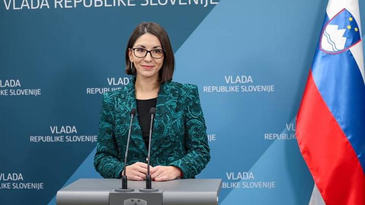 Pas kritikave për shpejtësi: Ministrja sllovene dha dorëheqjen