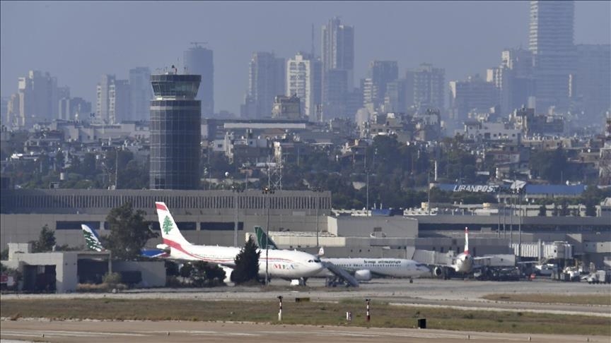 Ushtria izraelite hakon kullën e kontrollit të aeroportit të Bejrutit, kërcënon aeroplanin civil iranian