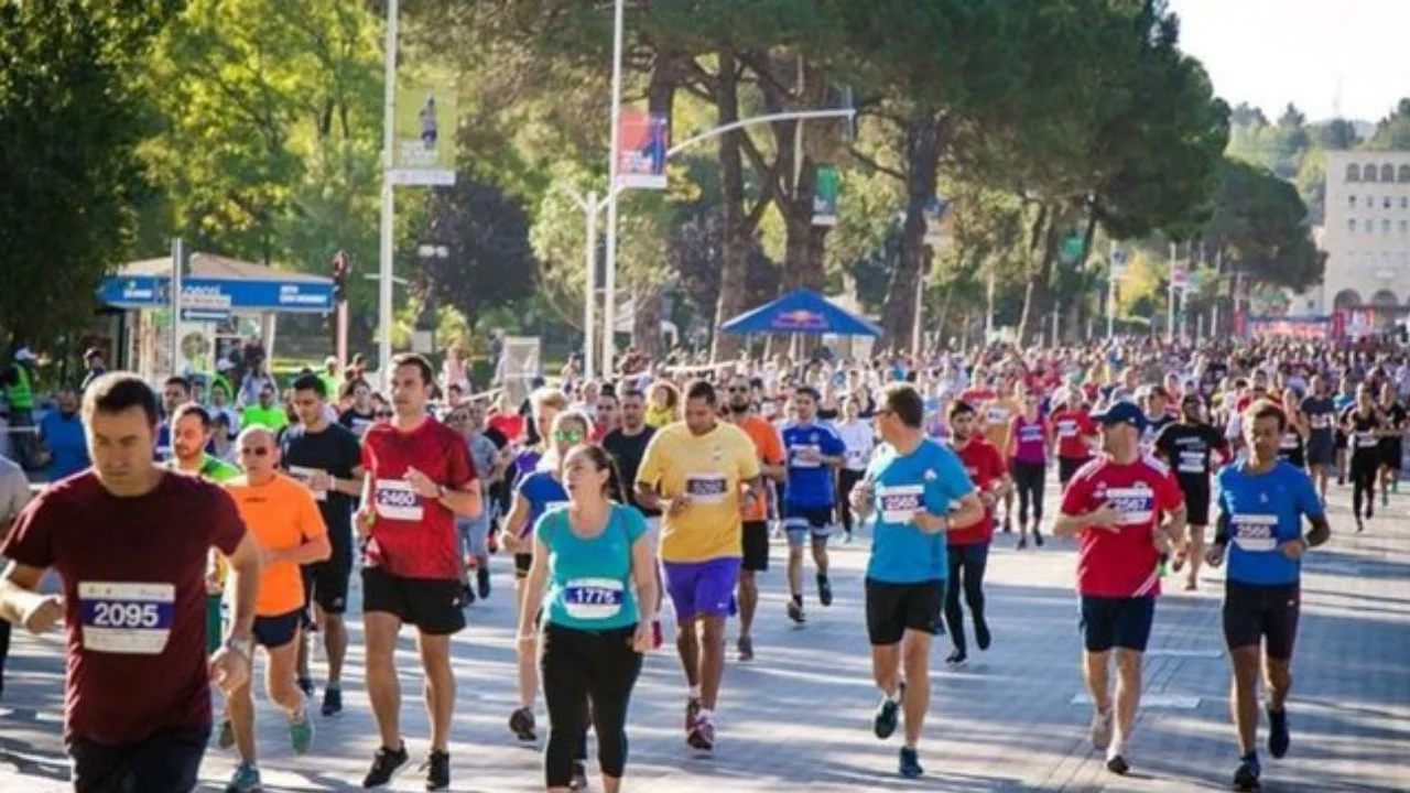 Maratona e Tiranës rikthehet me edicionin e tetë më 20 tetor, çmimet për 4.000 garues