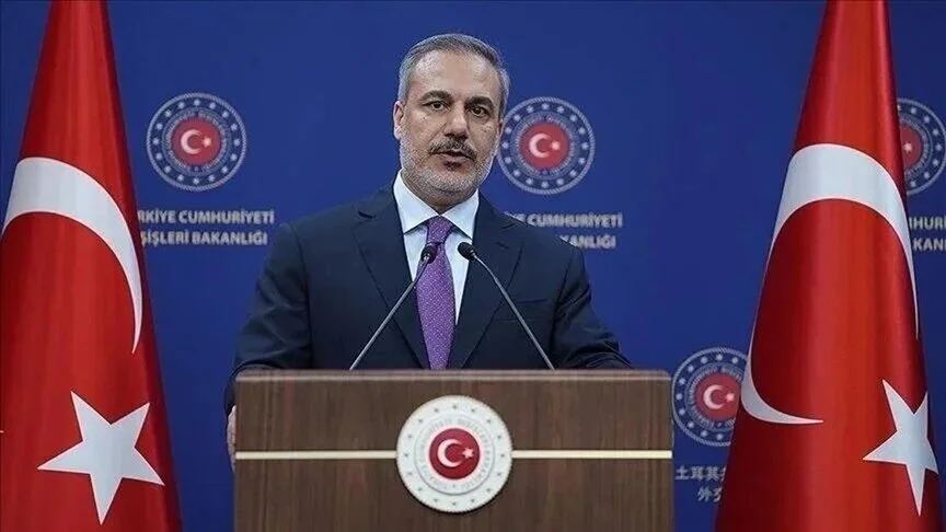 “Türkiye nuk dëshiron përshkallëzim të mëtejshëm në rajon”, i thotë kryediplomati turk homologut të tij iranian