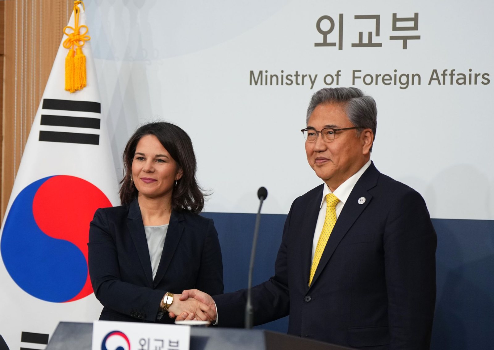 Gjermania bie dakord për bashkëpunim më të ngushtë me Korenë e Jugut