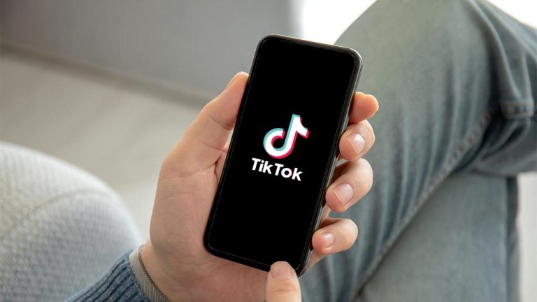 Irlandë, qeveria heq TikTok-un nga telefonat e nëpunësve publikë