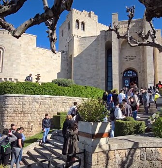 70 studentë italianë vizitojnë Muzeun e Krujës