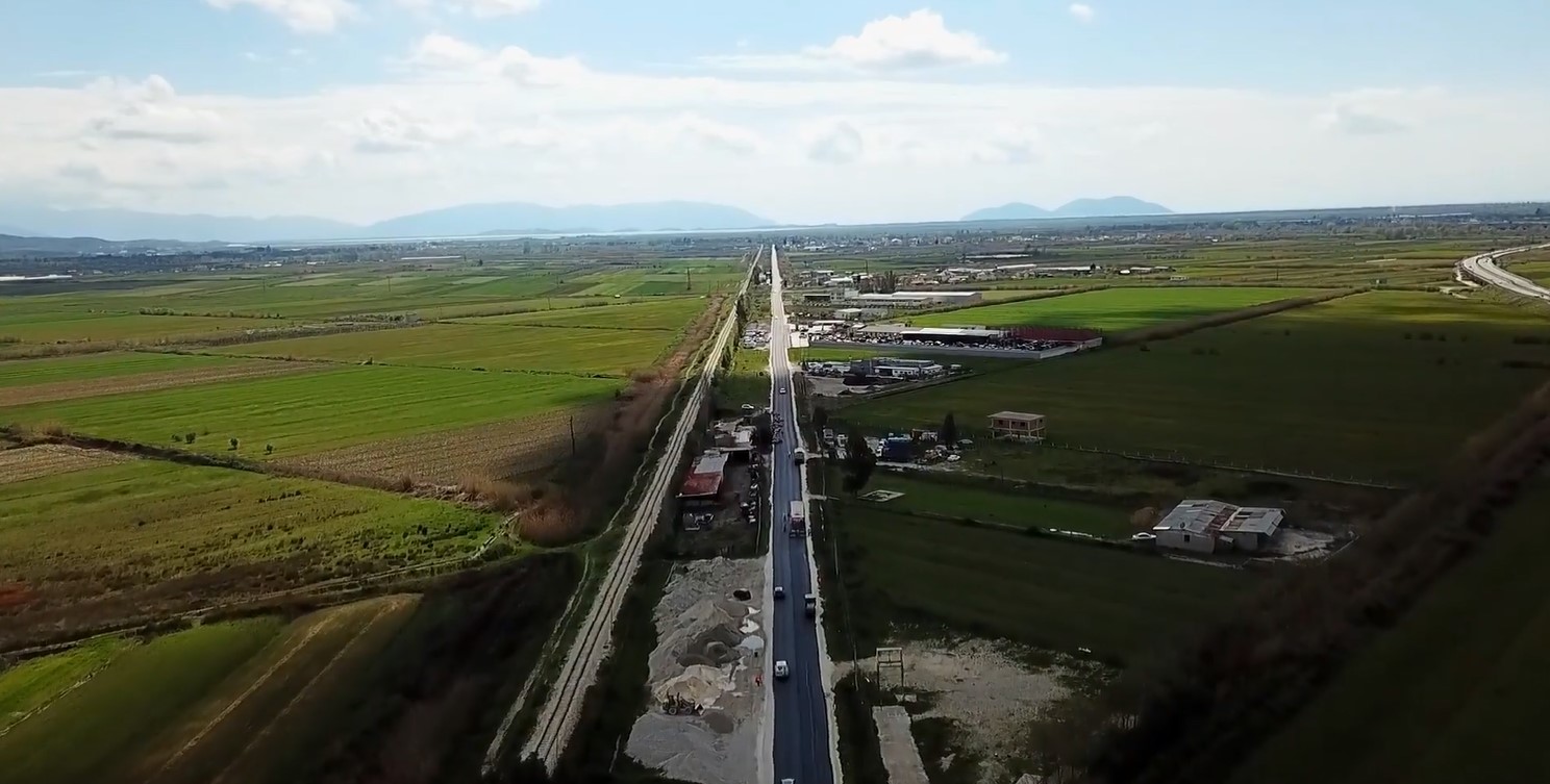Rama: Rruga Fier-Vlorë hapet para nisjes së sezonit turistik