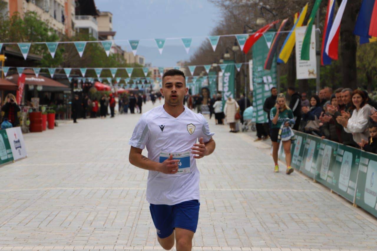 Mbahet Maratona e Gjelbër në Berat me 200 pjesëmarrës