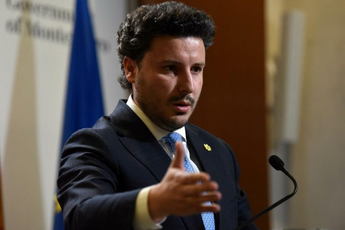 Tensionet politike në Mal të Zi, Abazoviç thirrje presidentit të ri: Anulo vendimin e Gjukanoviç për zgjedhjet parlamentare