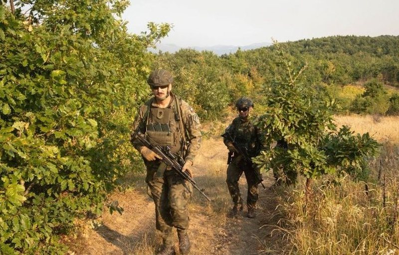 Përplasjet për Urën e Ibrit, KFOR shton patrullimet në kufirin Kosovë-Serbi