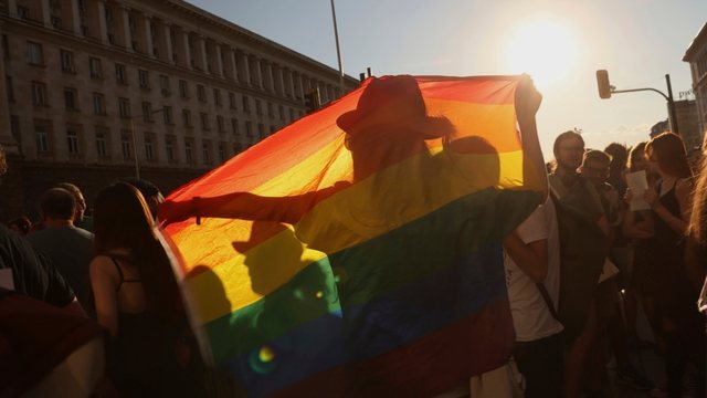 Mësuesit në Bullgari thonë se po kërcënohen pasi kundërshtuan ligjin anti-LGBT