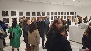 Gjyqet e komunizmit, çelet ekspozita e rrallë në Shkodër! 150 fotot e të dënuarve tek muzeu ‘Marubi’: Nga imazhet e Musine Kokalarit, te Anton Harapi