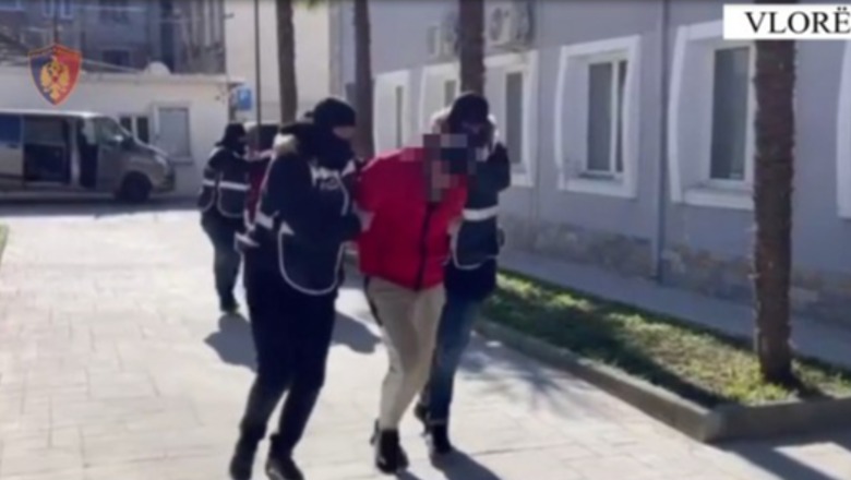 Do i shisnin mina një grupi kriminal në Vlorë, lihen në burg dy të rinjtë