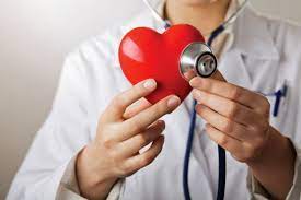 Sëmundjen e zemrës po prekin të rinjtë, mjekja: Shkak qetësuesit për depresionin