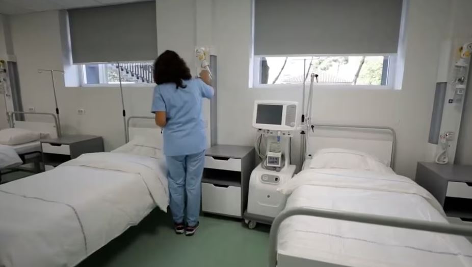 VOA: Autonomia spitalore në Shqipëri, rikthehet debati për shërbimet shëndetësore
