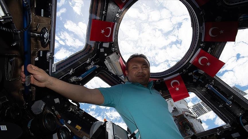 Kthimi i astronautit turk Gezeravcı në Tokë shtyhet më 6 shkurt