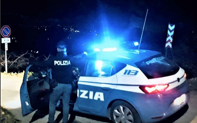 Vjedh makinën por tradhtohet nga GPS, arrestohet i riu shqiptar në Itali