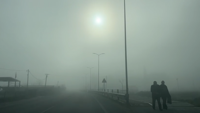 Mjegull e dendur në aksin Tepelenë-Gjirokastër-Kakavijë, policia apel shoferëve për kujdes