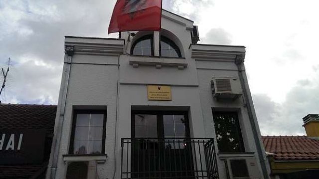 Dhunimi i 3 shqiptarëve, Ambasada shqiptare në Mal të Zi: I kemi marrë në mbrojtje, presim zbardhjen e ngjarjes