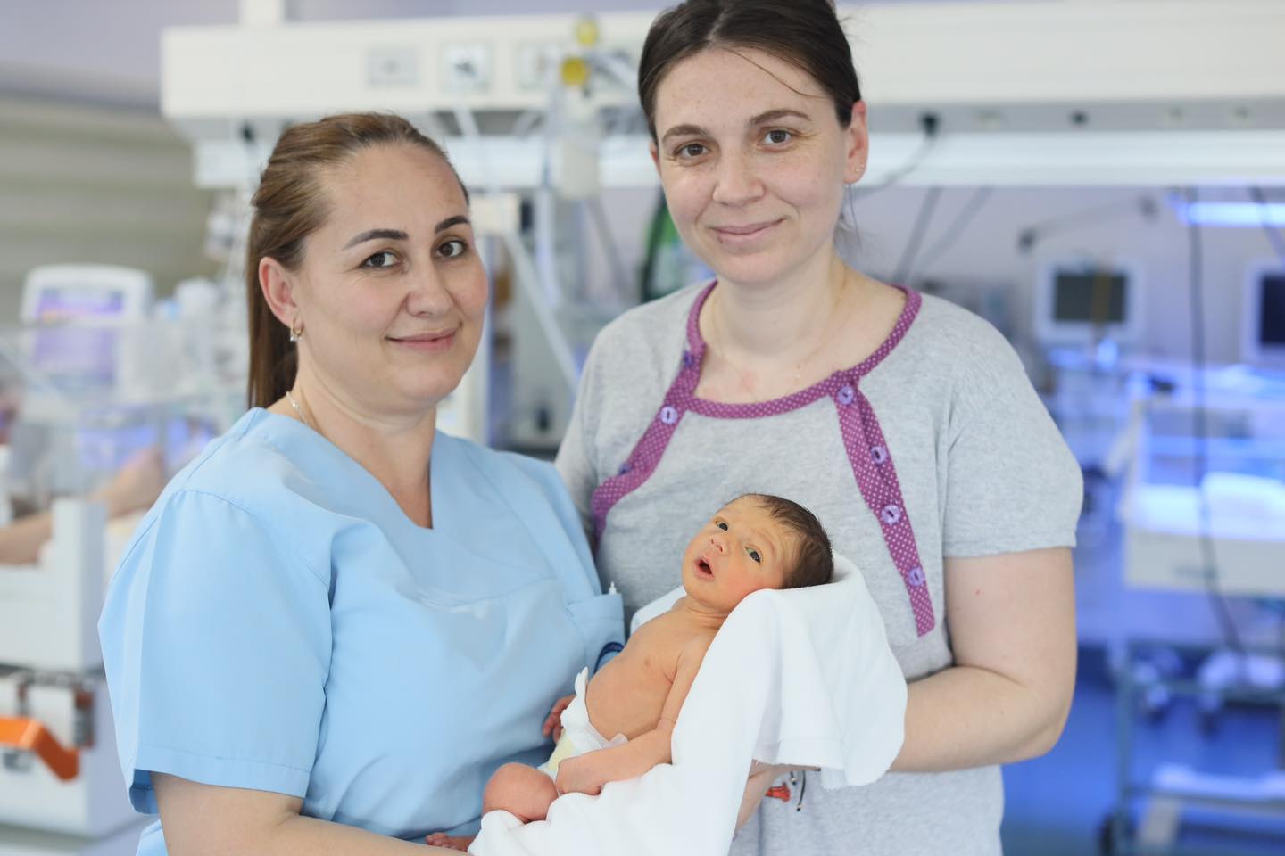 Bebja prematur fiton betejën me jetën, Manastirliu: Falë procedurës së re tek “Koço Gliozheni”
