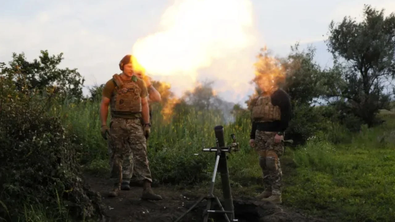 Sulme me dronë dhe raketa në Kiev/ Një i plagosur, disa godina të dëmtuara
