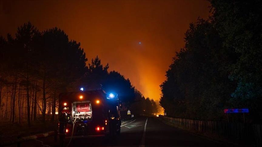 Franca shpall ‘alarm të kuq’ për shkak të rrezikut nga zjarret