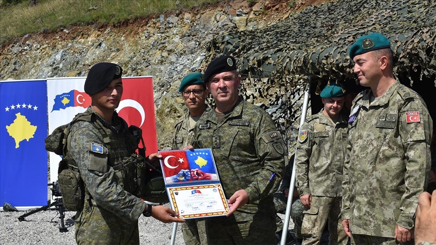 Kosovë, pjesëtarët e FSK-së kryen trajnim në kuadër të bashkëpunimit me ushtrinë e Türkiyes