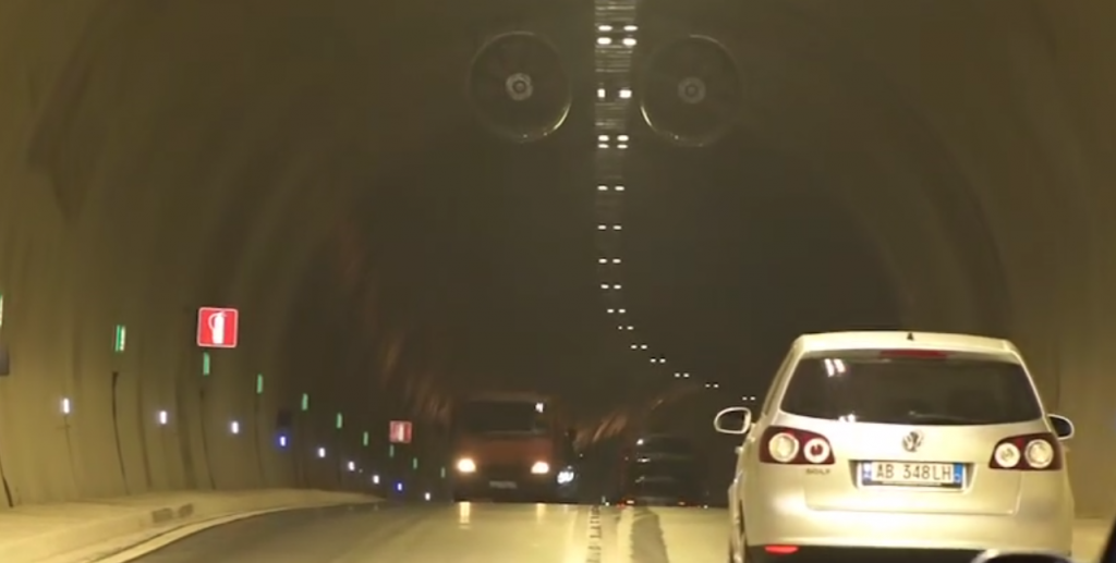 Tuneli i Llogorasë, Balluku: 48 orë nga hapja, 22 mijë automjete kanë kaluar përmes tij