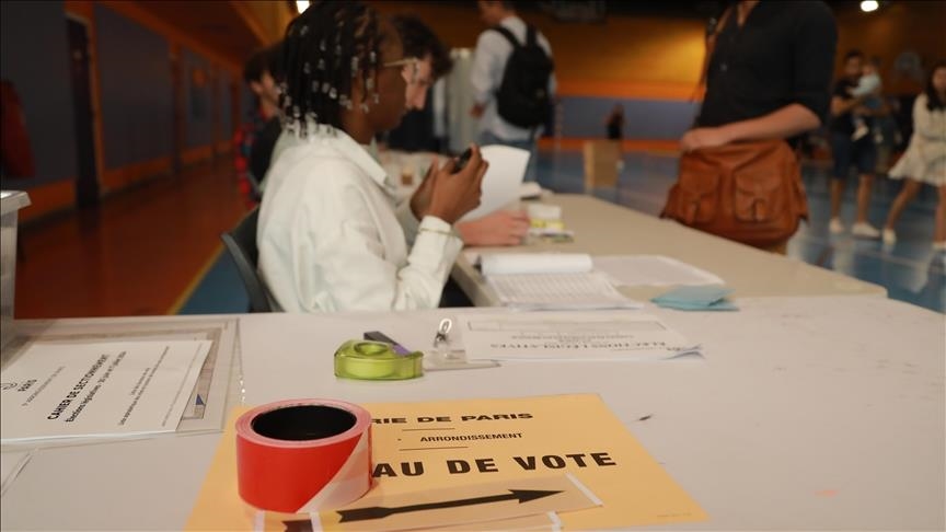 Votuesit në Francë sot votojnë në raundin e dytë të zgjedhjet parlamentare kritike
