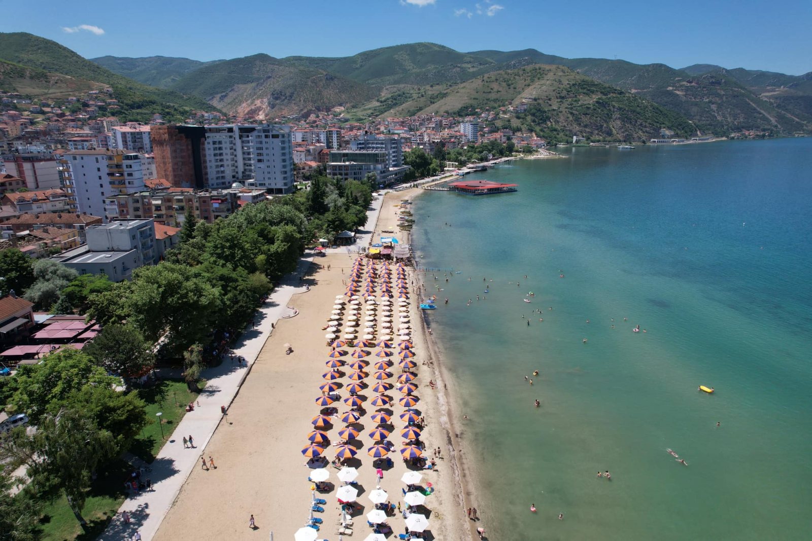 Rama: Edhe në Pogradec janë mundësuar 7 plazhe publike