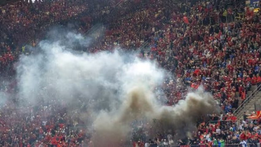 Incidentet nga tifozët shqiptarë në Dortmund, UEFA nis procedurën disiplinore ndaj Shqipërisë