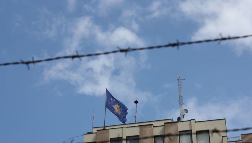Arrestimi i shtetasit kosovar nga Serbia në Merdarë, reagon Ministria e Punëve të Jashtme dhe Diasporës: Vendim arbitrar