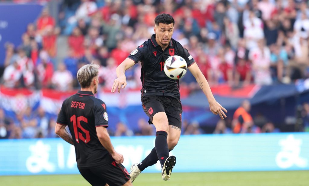 Shqipëria humbet Mirlind Dakun për 2 ndeshje, pezullohet nga UEFA