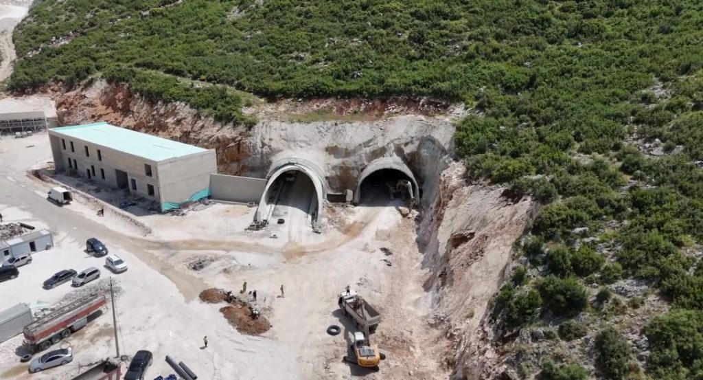 Rama: Vijon puna për finalizimin e tunelit të Llogorasë