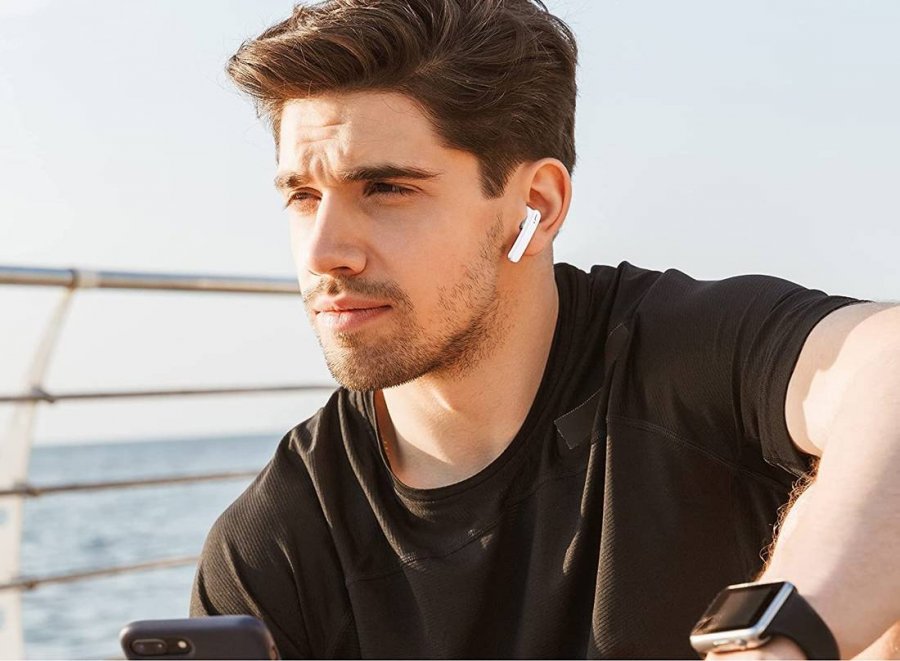 Gjashtë shenja që tregojnë se keni dëmtuar dëgjimin për shkak të përdorimit të kufjeve