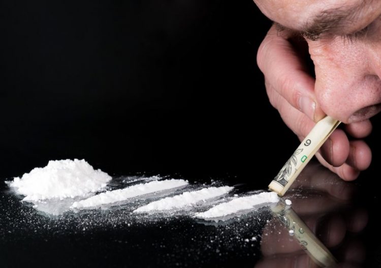 Në rritje përdorimi i drogës në vendin tonë, mjekja: Kokainën e nisin që 12 vjeç