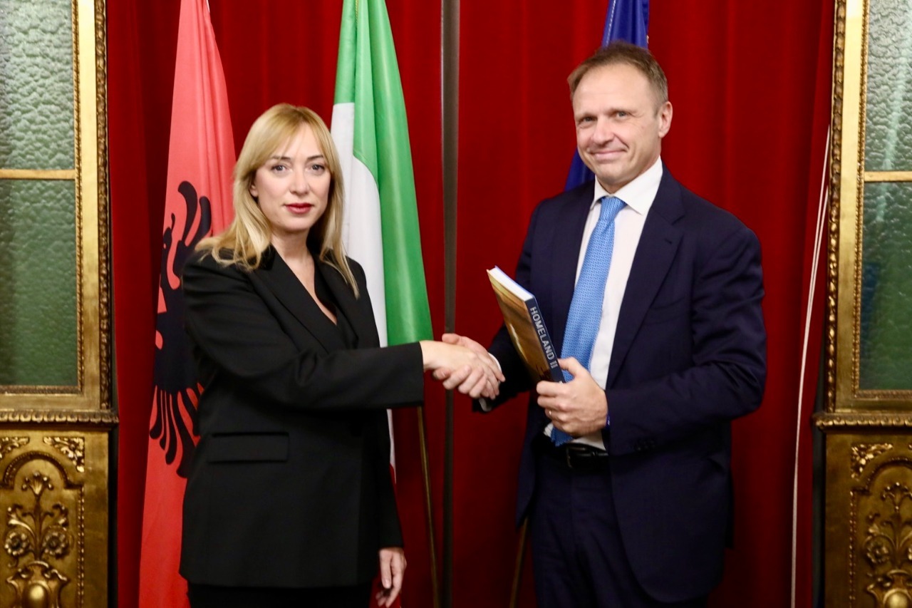 Ministri italian i Bujqësisë nesër në Tiranë, nënshkruhet memorandum i mirëkuptimit