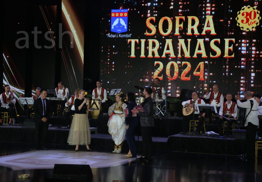 Mbrëmje magjike me rastin e 30-vjetorit të “Sofrës Tiranase”