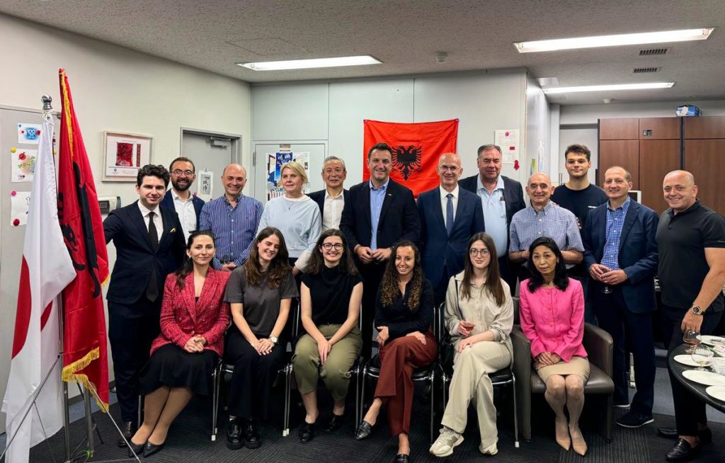 Veliaj me komunitetin shqiptar në Japoni: Kyç për forcimin e lidhjeve mes dy vendeve