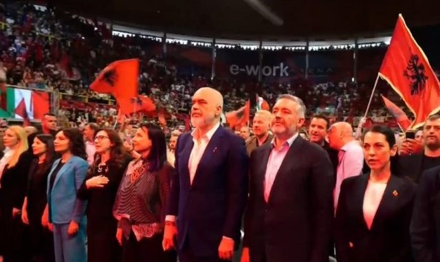 Rama me shqiptarët në Itali, takimi nis me himnin e Shqipërisë dhe Italisë