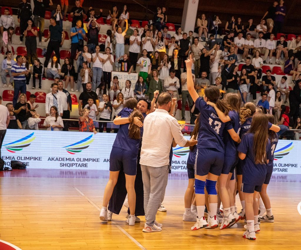 “Ekipet Sportive në Shkolla”, “Lidhja e Prizrenit” në Kukës kampione në volejboll për vajza