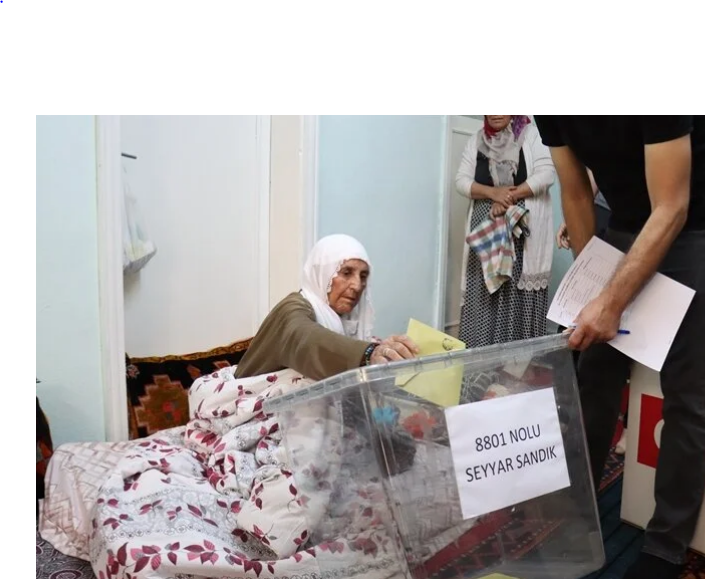Türkiye, personat e sëmurë dhe me aftësi të kufizuar votojnë në 