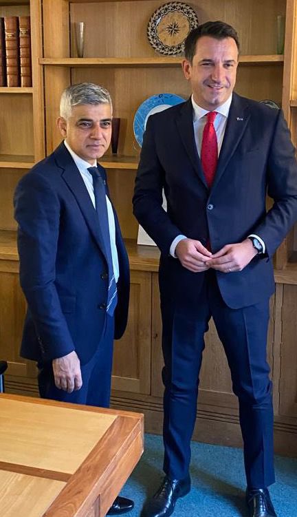 Veliaj uron Sadiq Khan për mandatin e tretë si kryebashkiak i Londrës: Fitoi shpresa mbi frikën