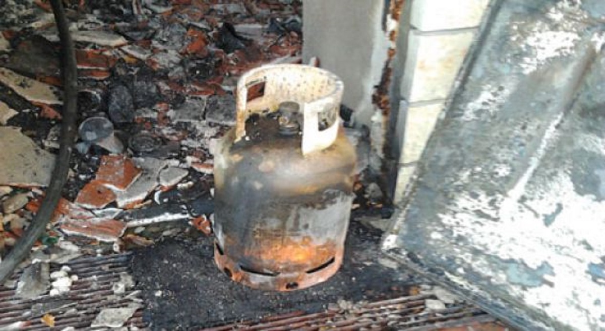 Shpërthen bombola e gazit brenda banesës, humb jetën një person në Kuçovë