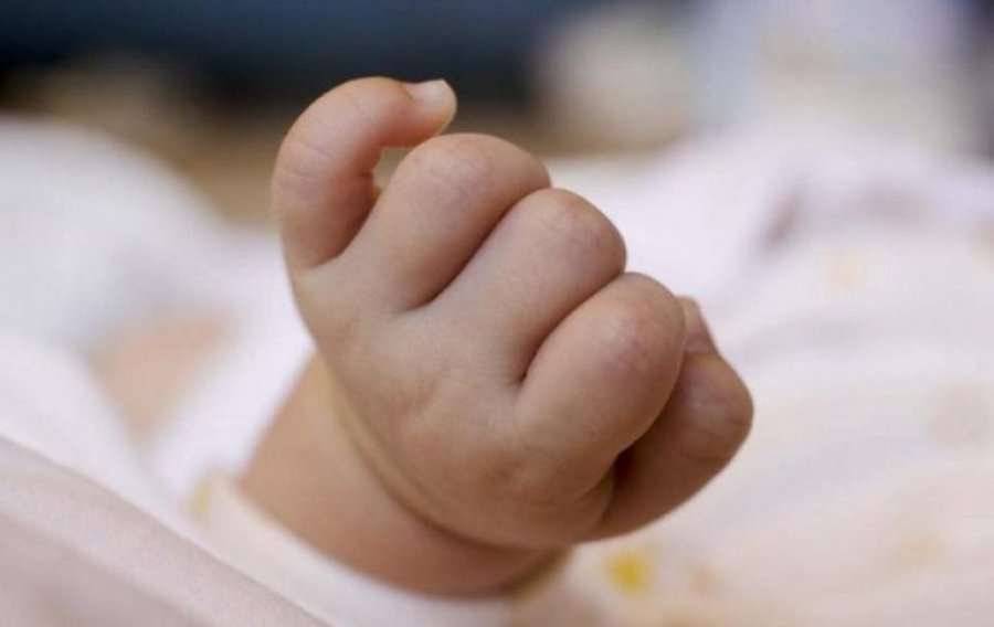 E reja braktis foshnjën në Golem, shpallet ne kërkim nga policia