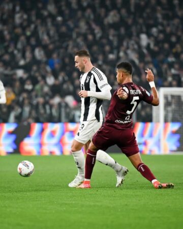 Nga një gol për secilën pjesë, Juventus fiton derbin ndaj Torinos